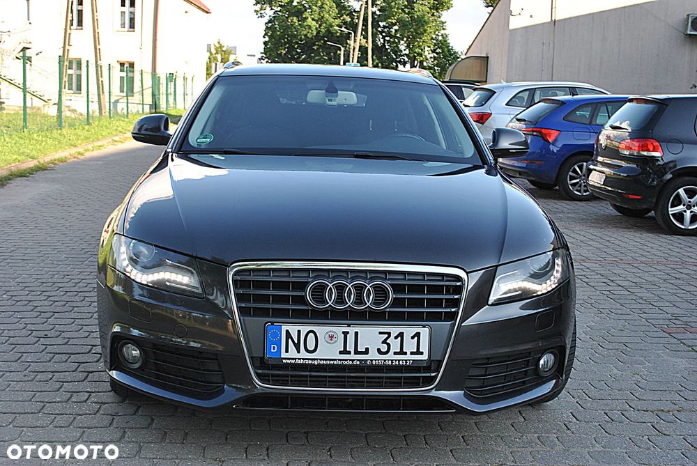 Audi A4 Avant 2.0 TDI DPF S line Sportpaket - 7