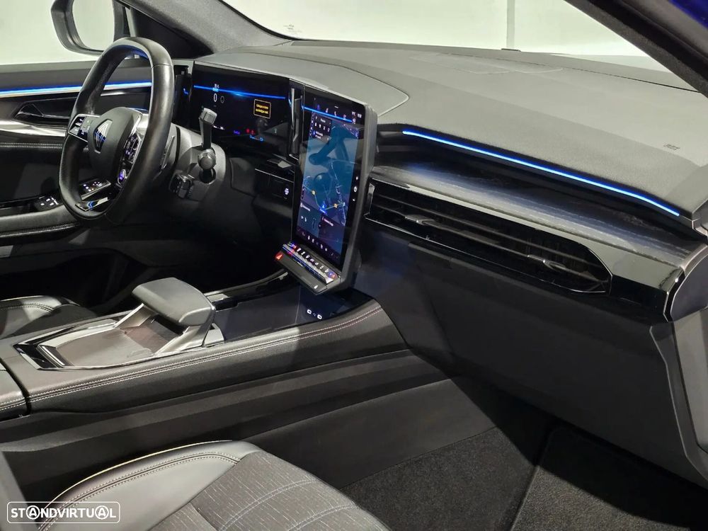 Renault Austral 1.2 E-Tech Iconic - 33