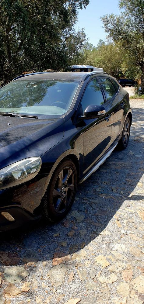 Volvo V40 Cross Country - 18