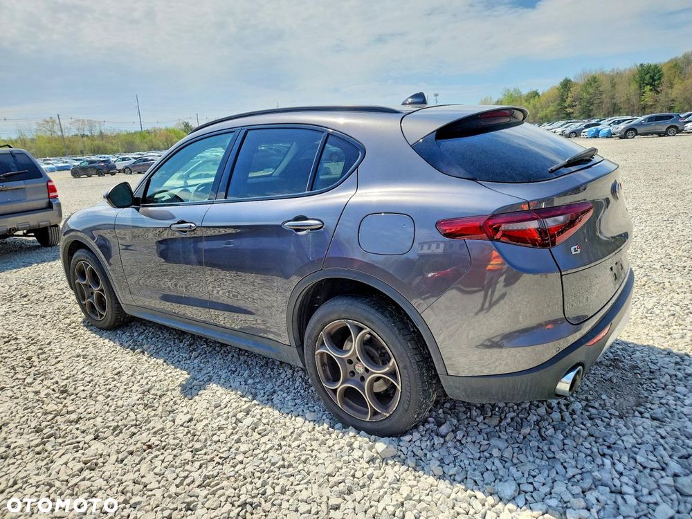 Alfa Romeo Stelvio - 3