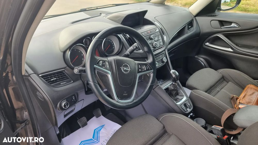 Opel Zafira - 3