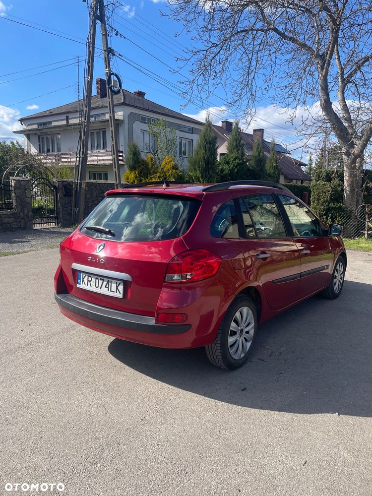 Renault Clio - 6
