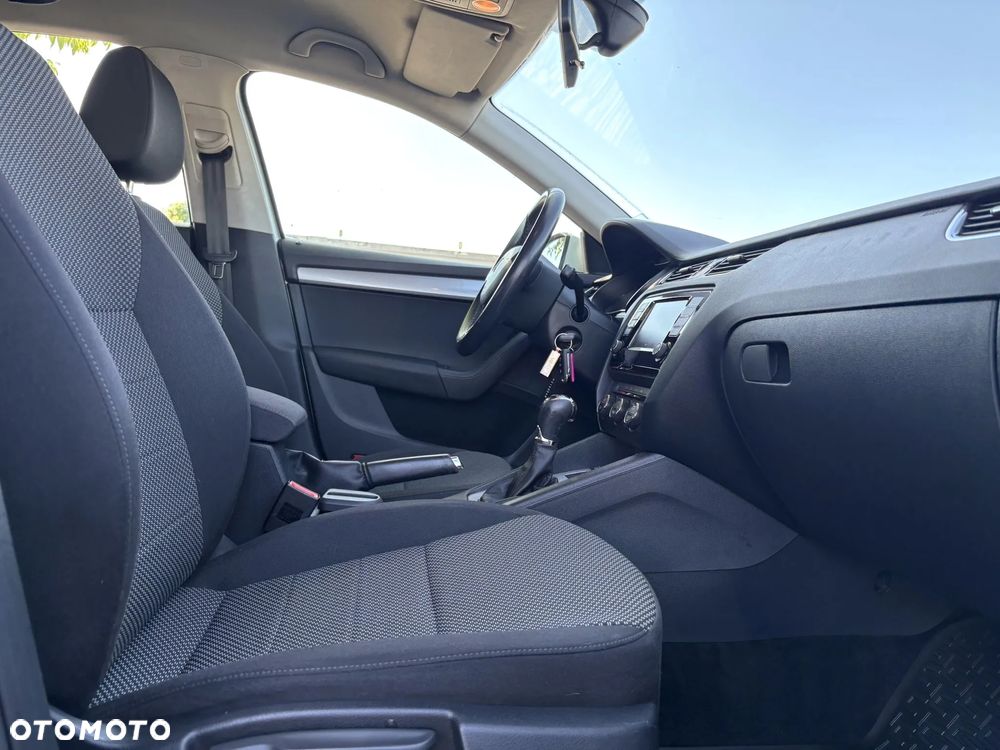Skoda Octavia 1.4 TSI Ambition DSG - 26