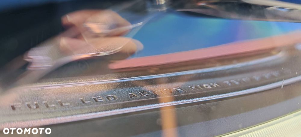 Volvo V60 D4 AWD R-Design - 9