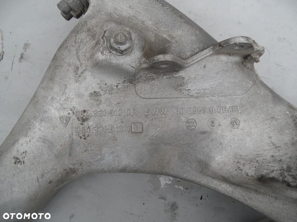 WAHACZ TYLNY ZWROTNICA LEWY TYŁ PORSCHE 911 964 - 2