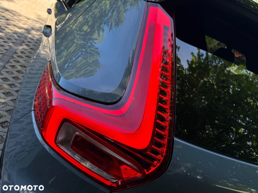 Volvo XC 40 B4 B Geartronic RDesign - 23