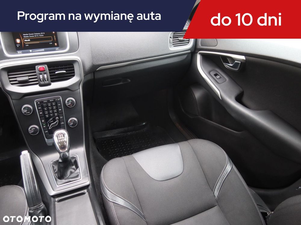 Volvo V40 - 10