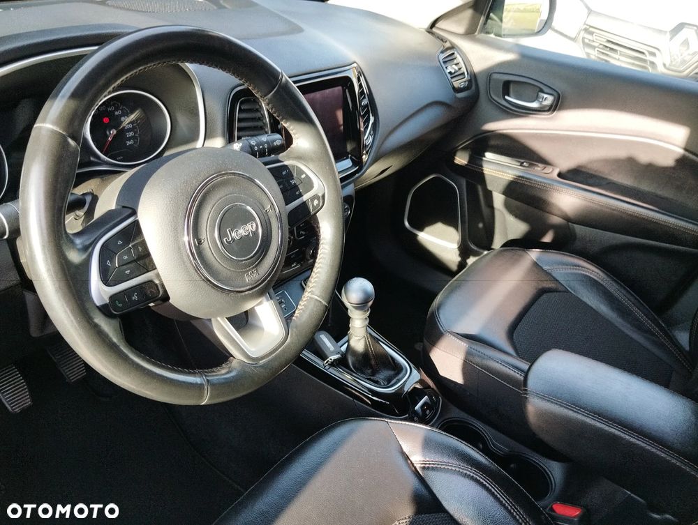 Jeep Compass - 13