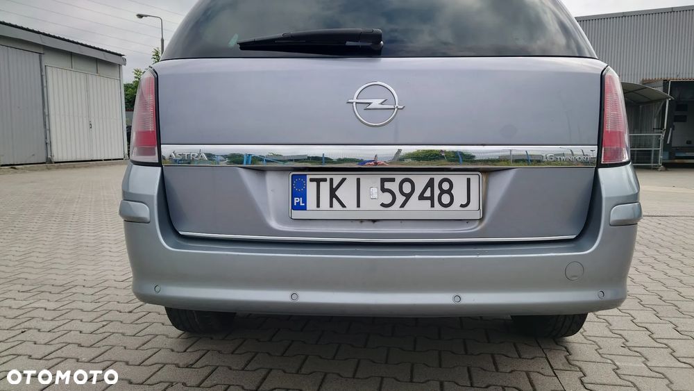 Opel Astra 1.6 Sport - 12