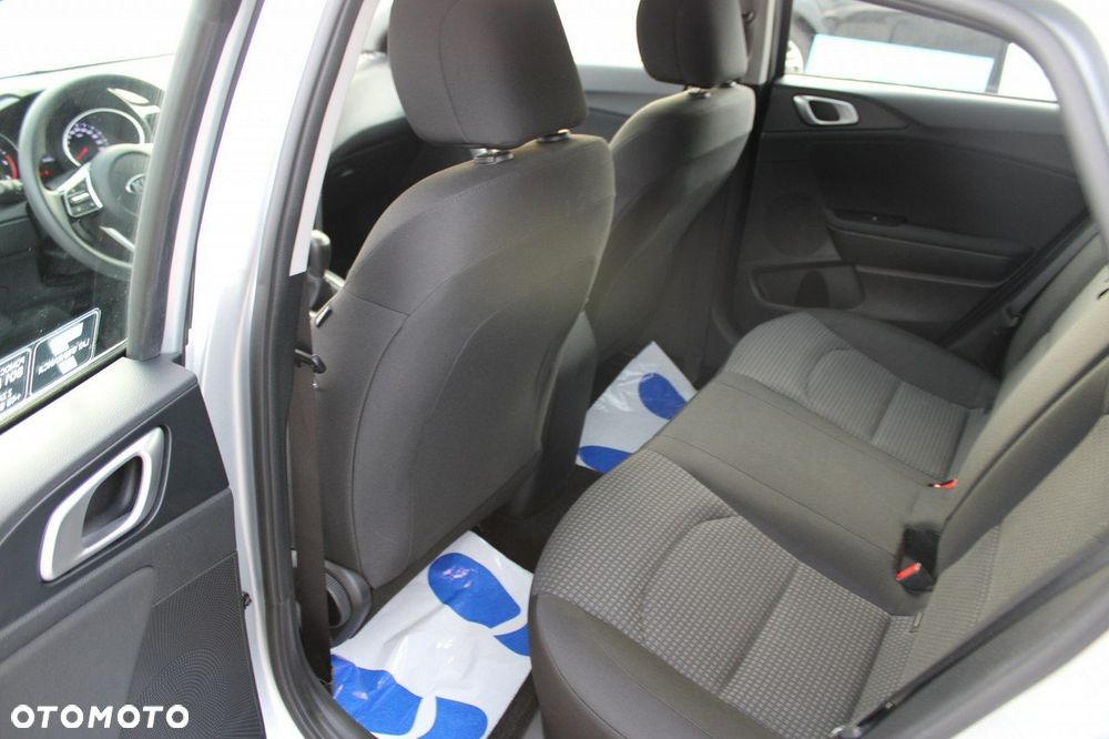 Kia Ceed - 26