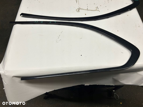 BMW F11 RAMKA LISTWA SZYBY TYLNEJ LEWA I PRAWA