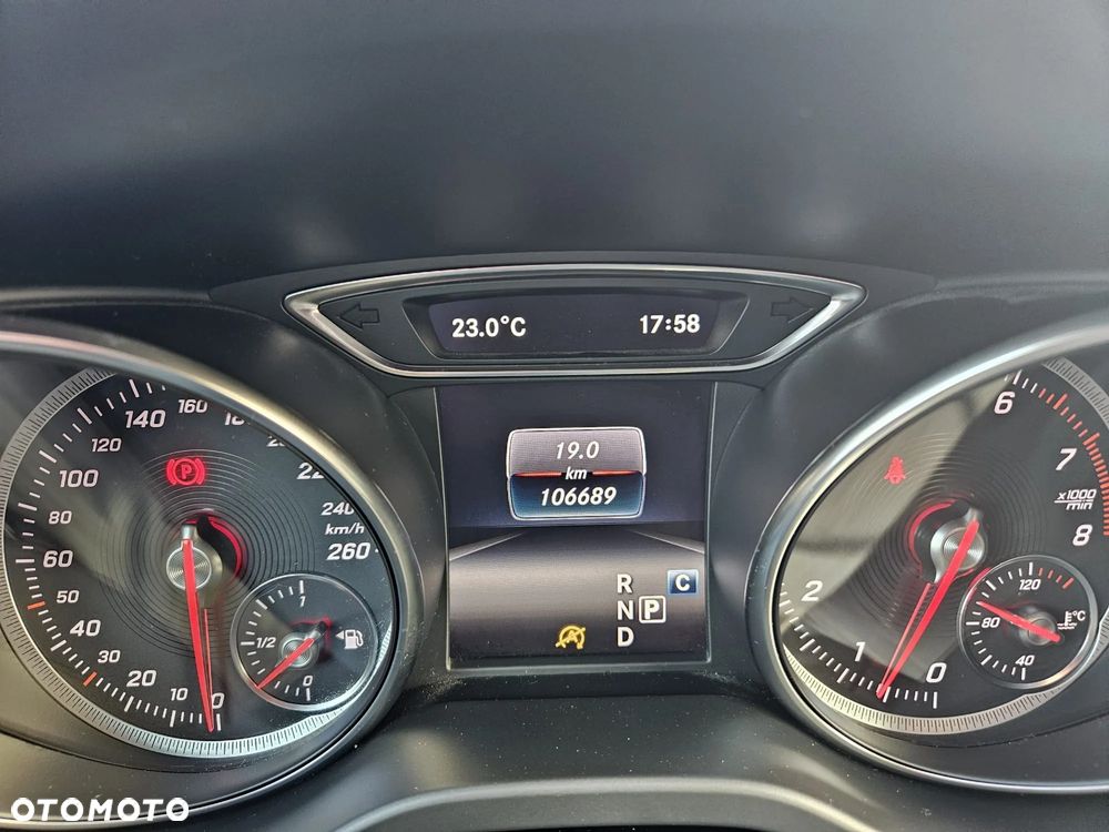 Mercedes-Benz GLA 220 4-Matic AMG Line - 7