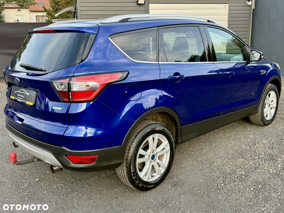 Ford Kuga 1.5 EcoBoost 2x4 Titanium - 6