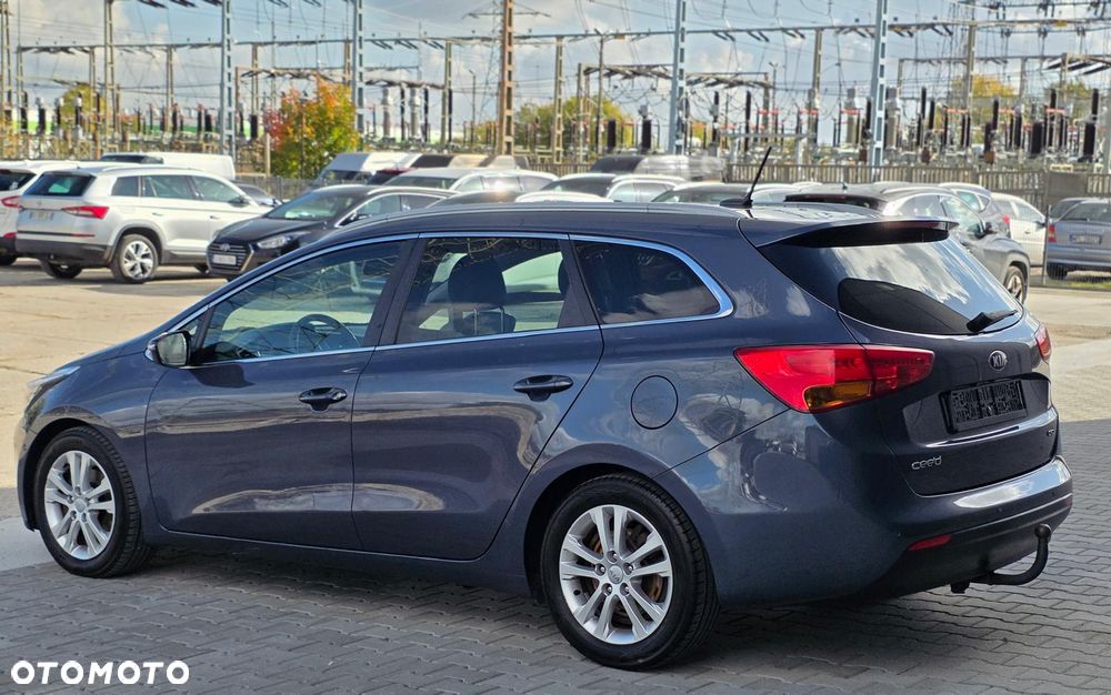 Kia Ceed - 7