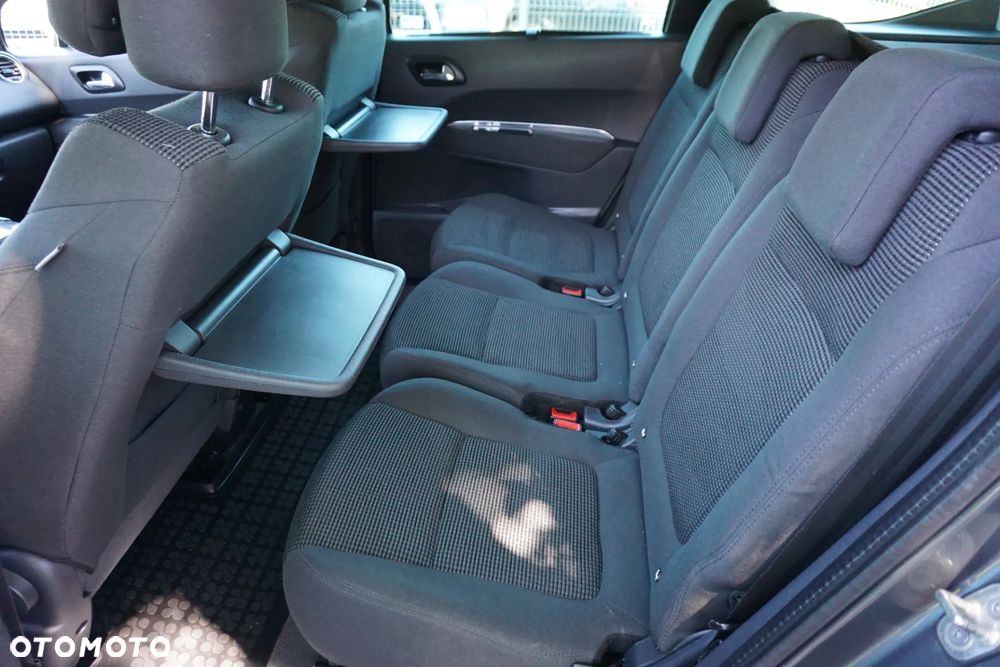 Peugeot 5008 - 9