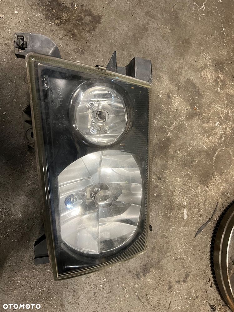 Lampa przednia lewa lift Nissan Terrano 2 - 1