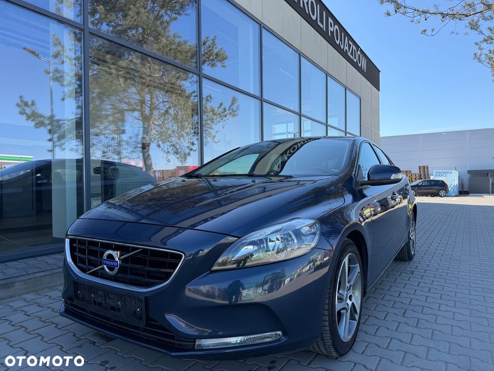 Volvo V40 T3 Momentum - 3