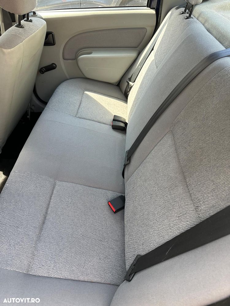 Dacia Logan 1.6 MPI Laureate - 6