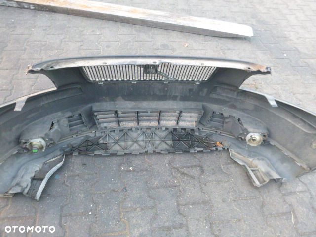 ZDERZAK PRZÓD PRZEDNI VOLVO V50 - 23