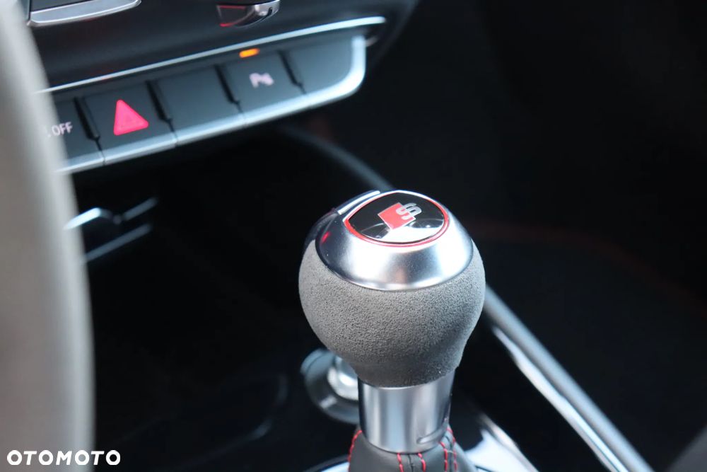 Audi TT Coupé - 25