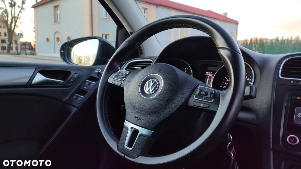 Volkswagen Golf 1.6 TDI DPF Style - 8