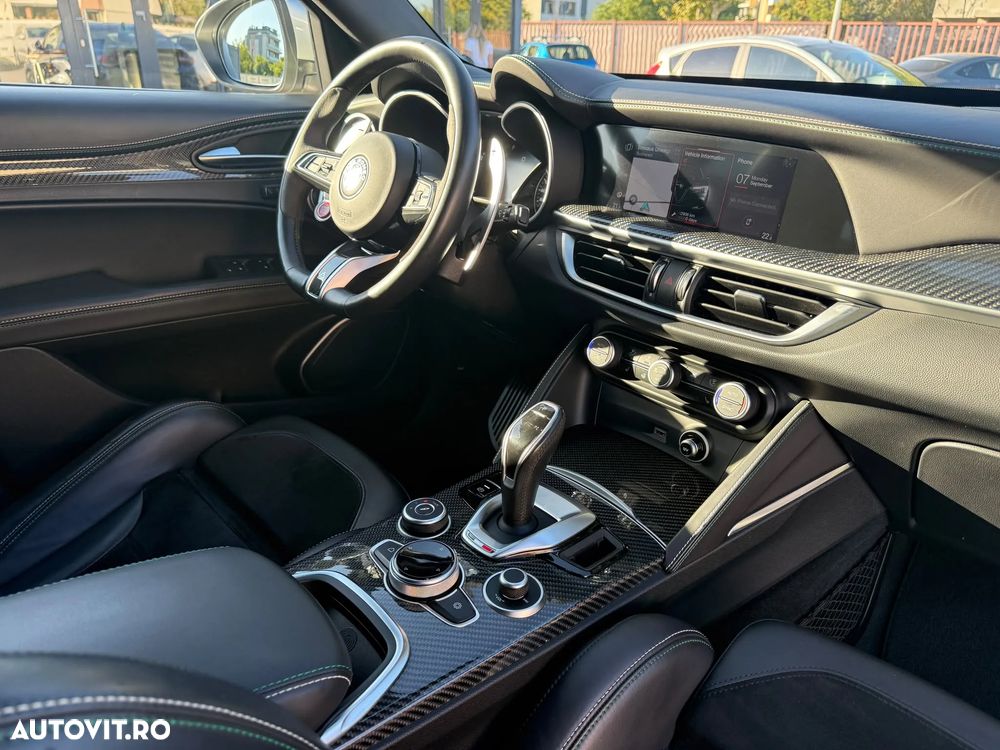 Alfa Romeo Stelvio 2.9 V6 Turbo AWD AT8 Quadrifoglio - 10