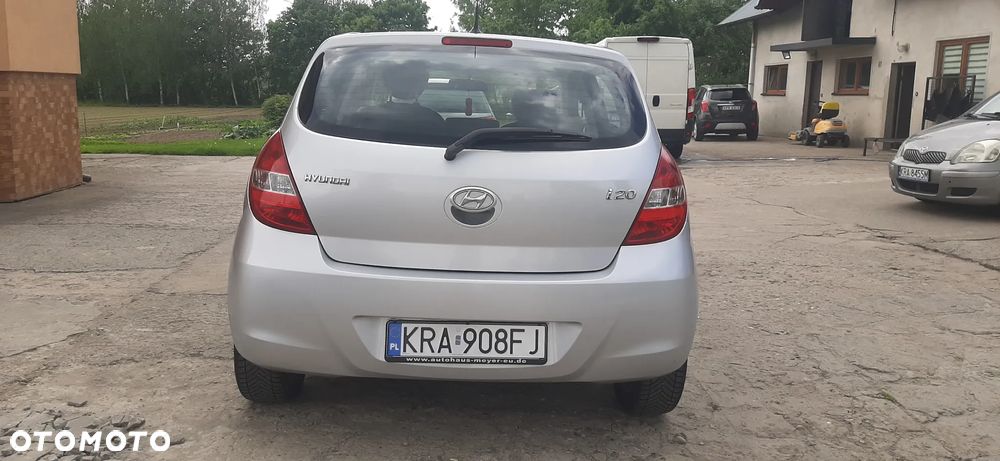 Hyundai i20 - 18