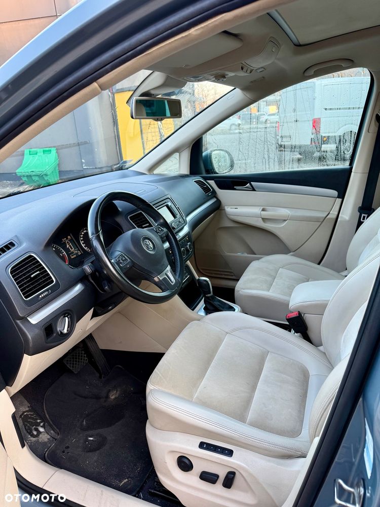 Volkswagen Sharan 2.0 TDI Highline DSG - 4
