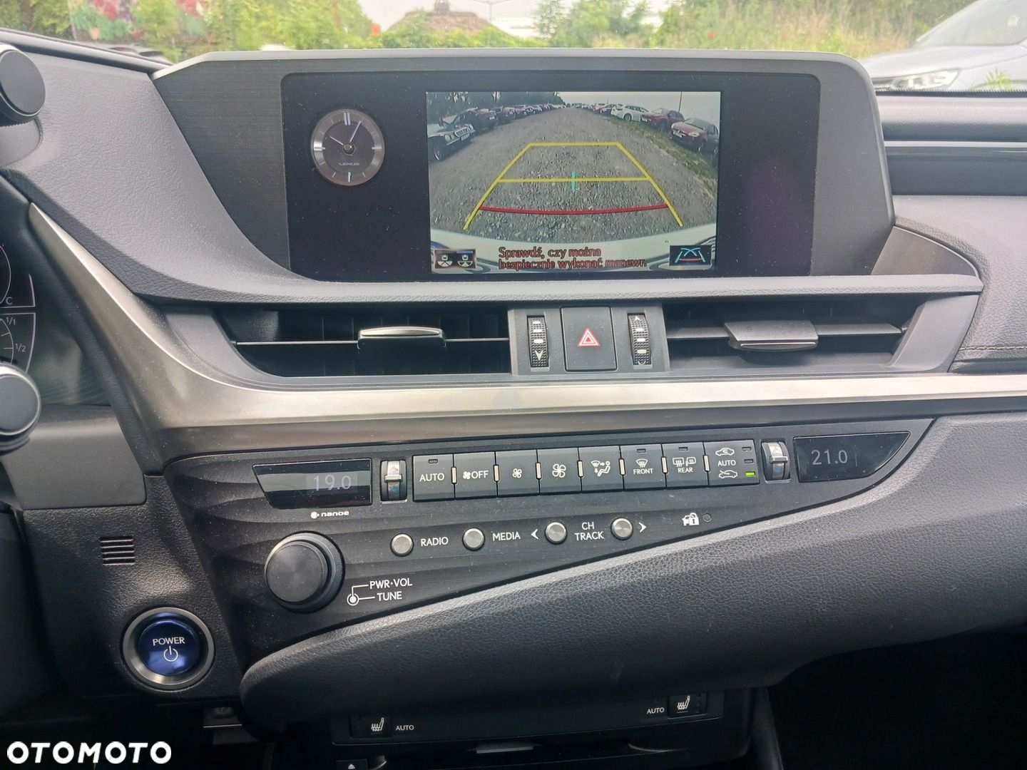 Lexus ES - 17