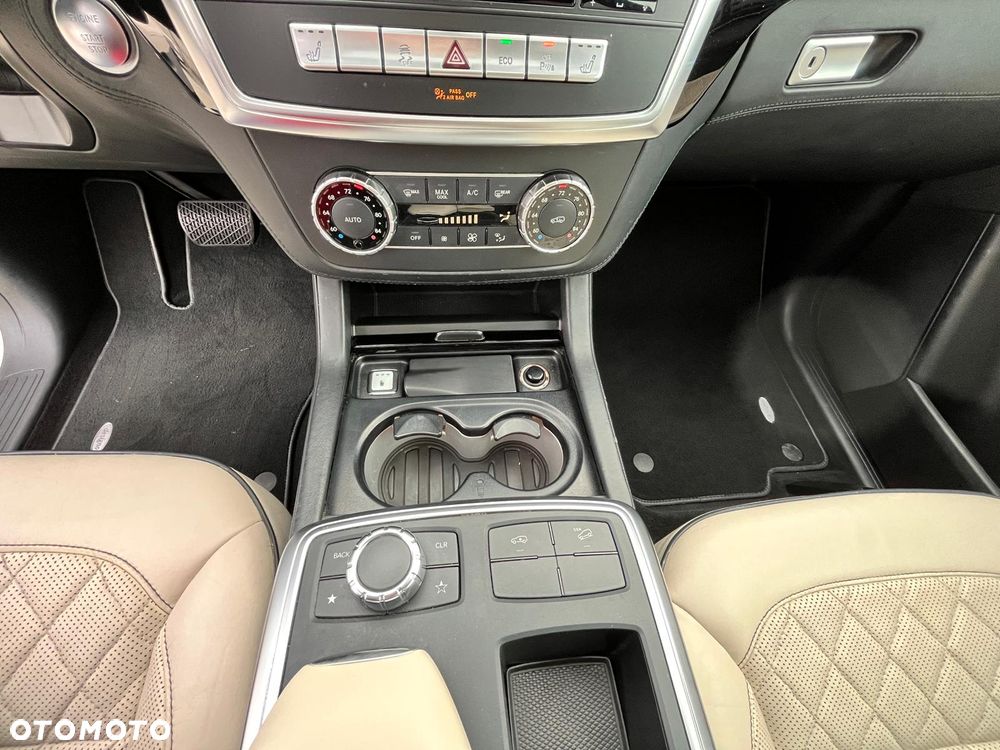 Mercedes-Benz GL 400 4Matic 7G-TRONIC - 25