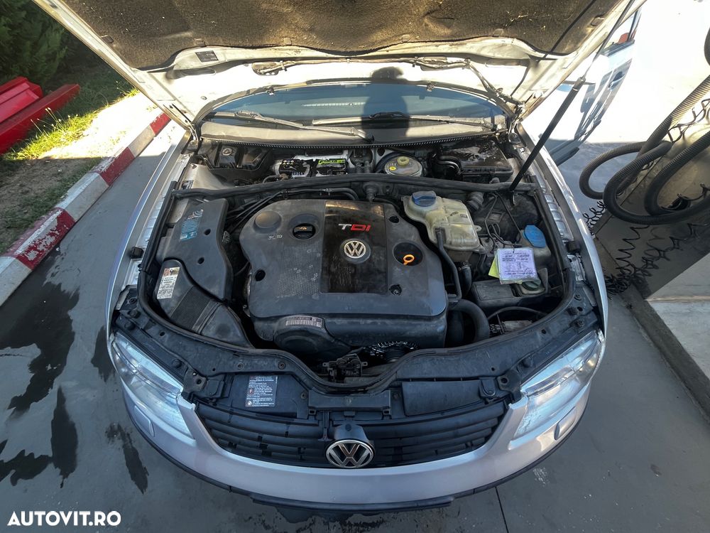 Volkswagen Passat - 8