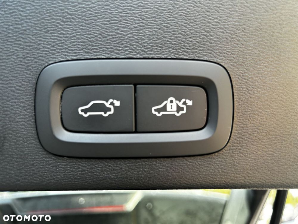 Volvo XC 40 - 31