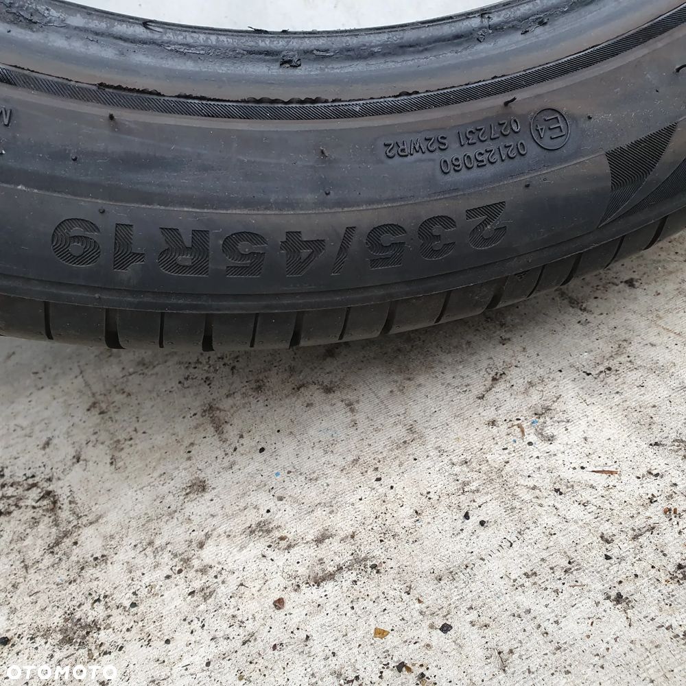 Opona TRIANGLE 235/45 R19 - 9