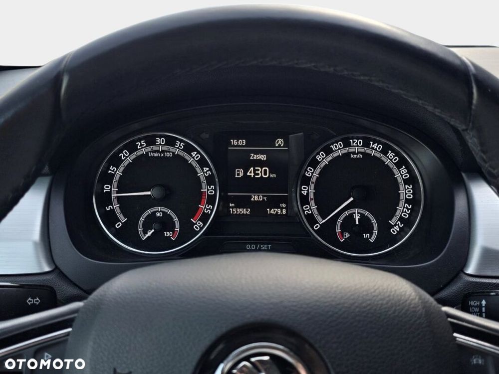 Skoda RAPID 1.6 TDI DPF Ambition - 15