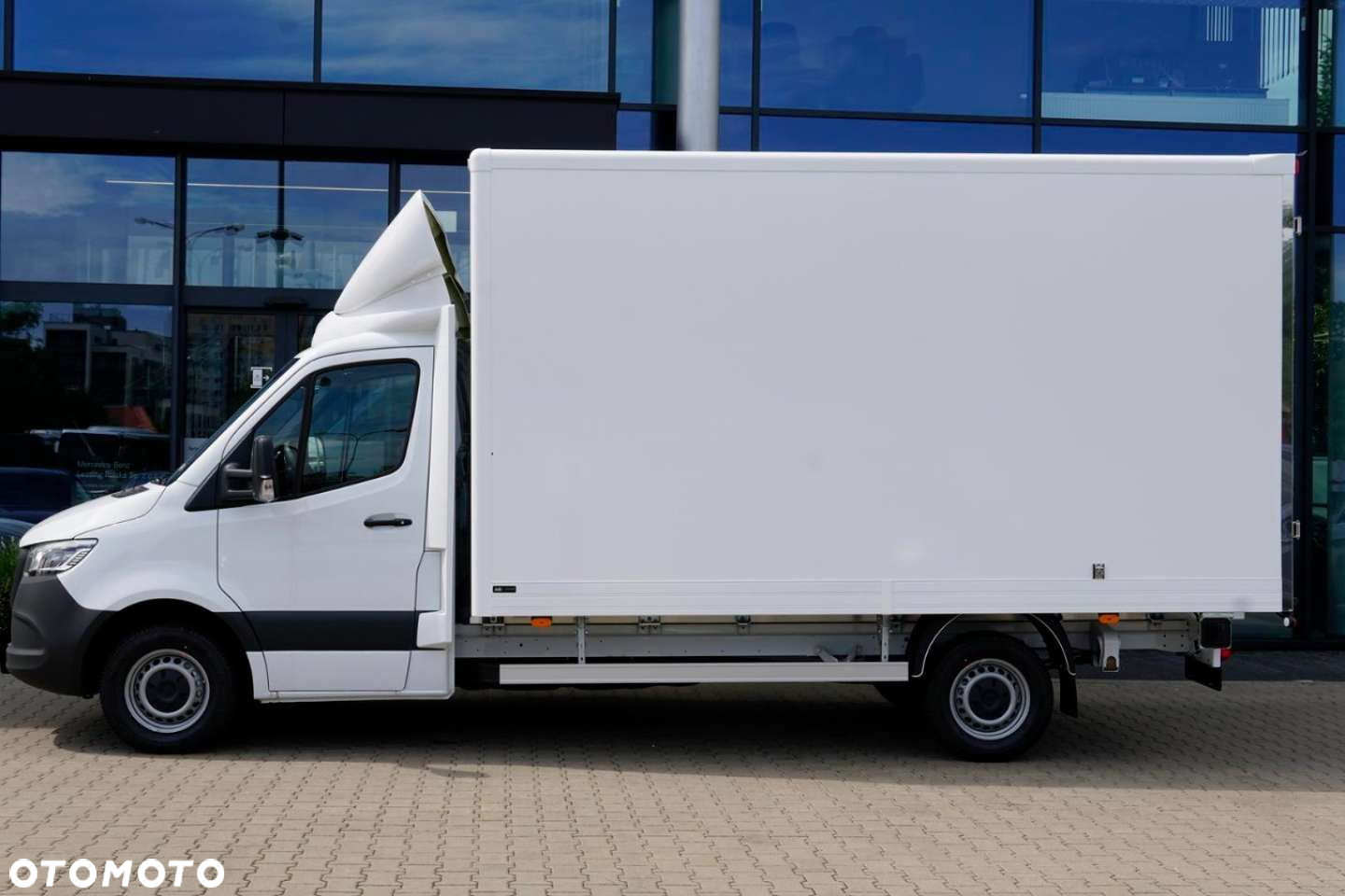 Mercedes-Benz Sprinter - 4