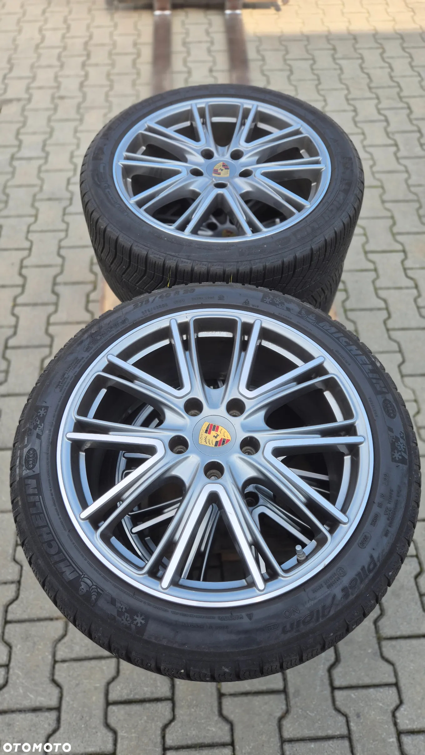 Porsche Panamera 4 E-Hybrid 10 Years Edition - 17
