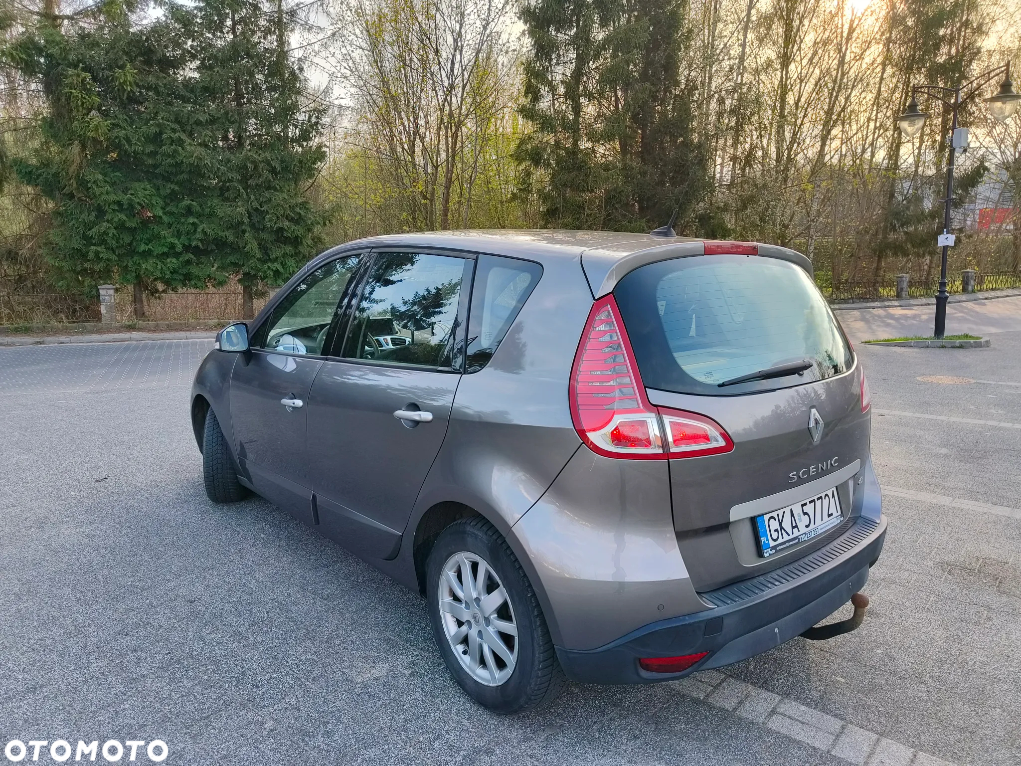 Renault Scenic 1.5 dCi Privilege - 6