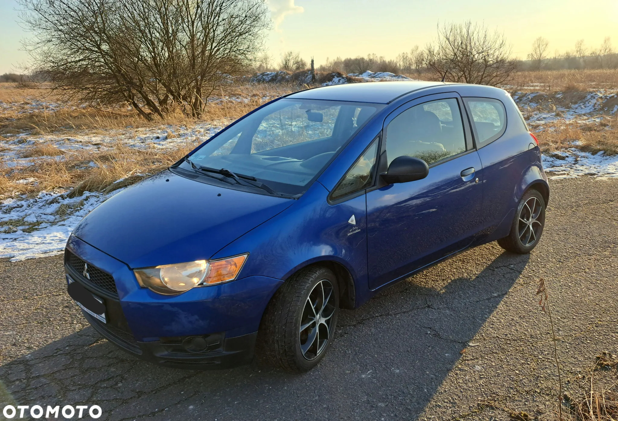Mitsubishi Colt - 3
