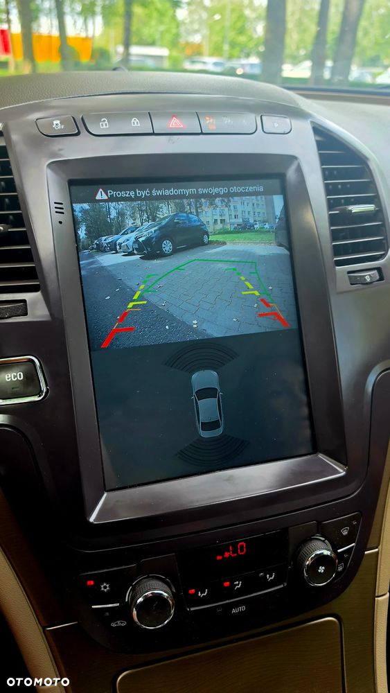 Opel Insignia 2.0 CDTI - 9