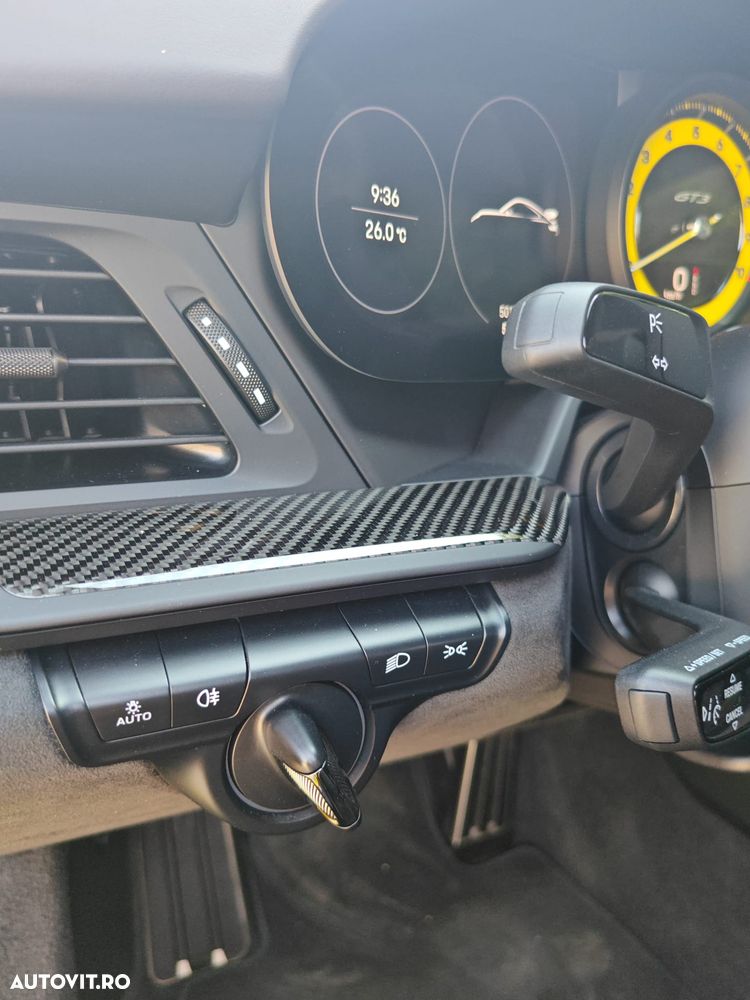 Porsche 911 2023 photo 3
