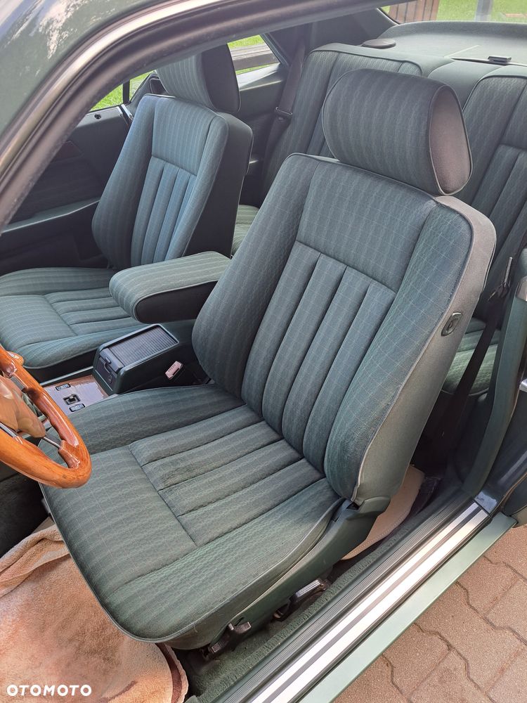 Mercedes-Benz W124 (1984-1993) - 16