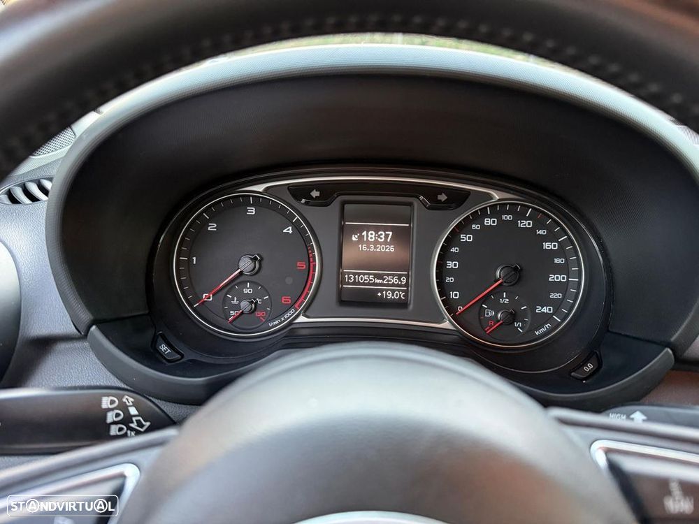 Audi A1 Sportback 1.6 TDI S-line - 16