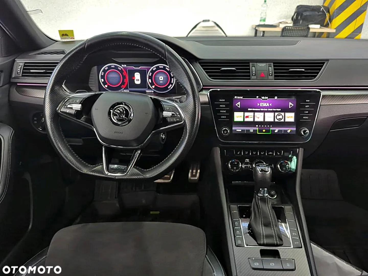 Skoda Superb 2.0 TDI SCR Sportline DSG - 8