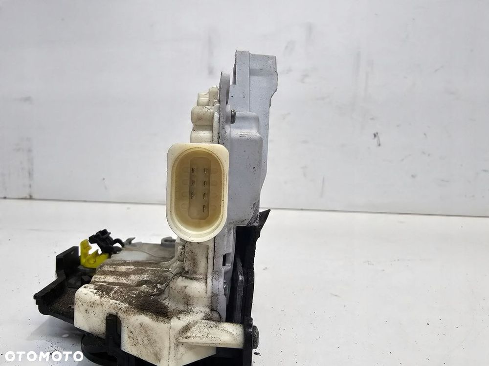 ZAMEK DRZWI PRAWY TYŁ AUDI A4 B6 B7 8E0839016AA 7-PIN - 5