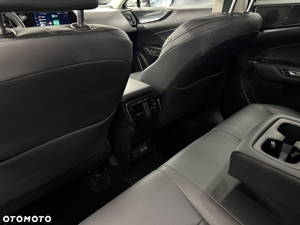 Lexus NX - 12