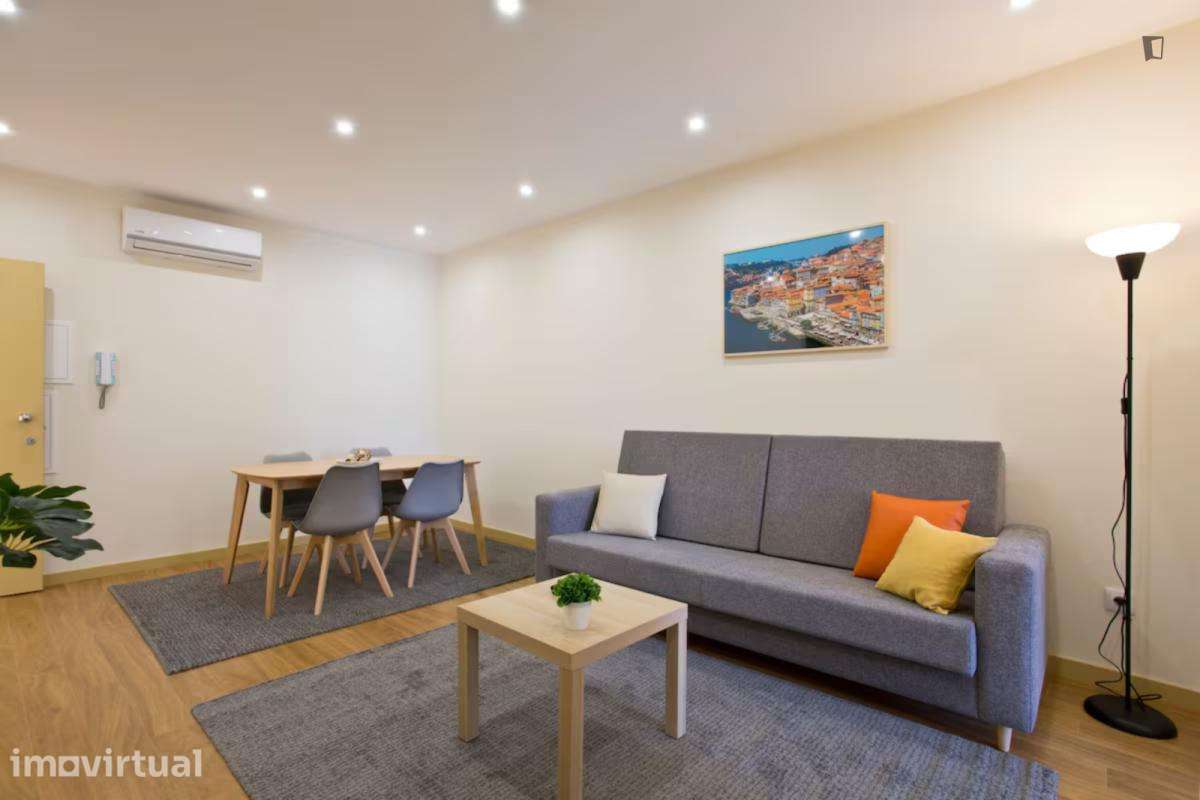 Apartamento com 1 quartos - localizado em Santo Ildefonso Porto - Grande imagem: 4/15