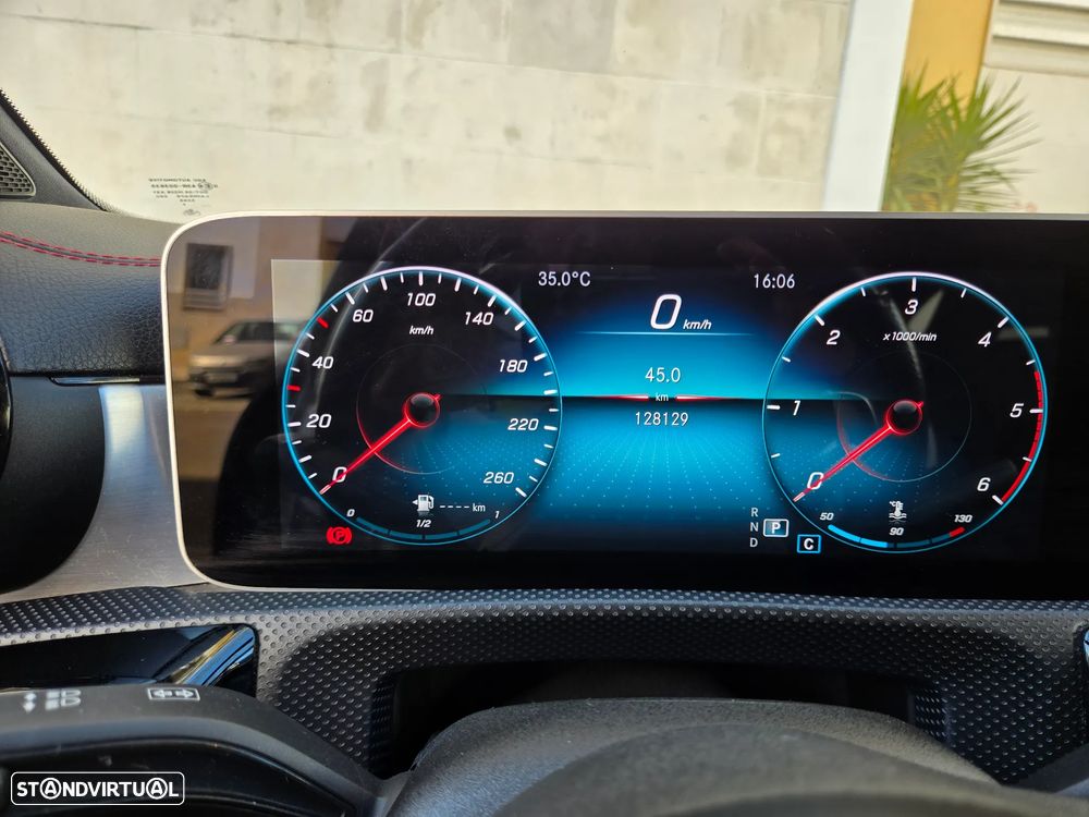 Mercedes-Benz CLA 180 d Shooting Brake AMG Line Aut. - 14