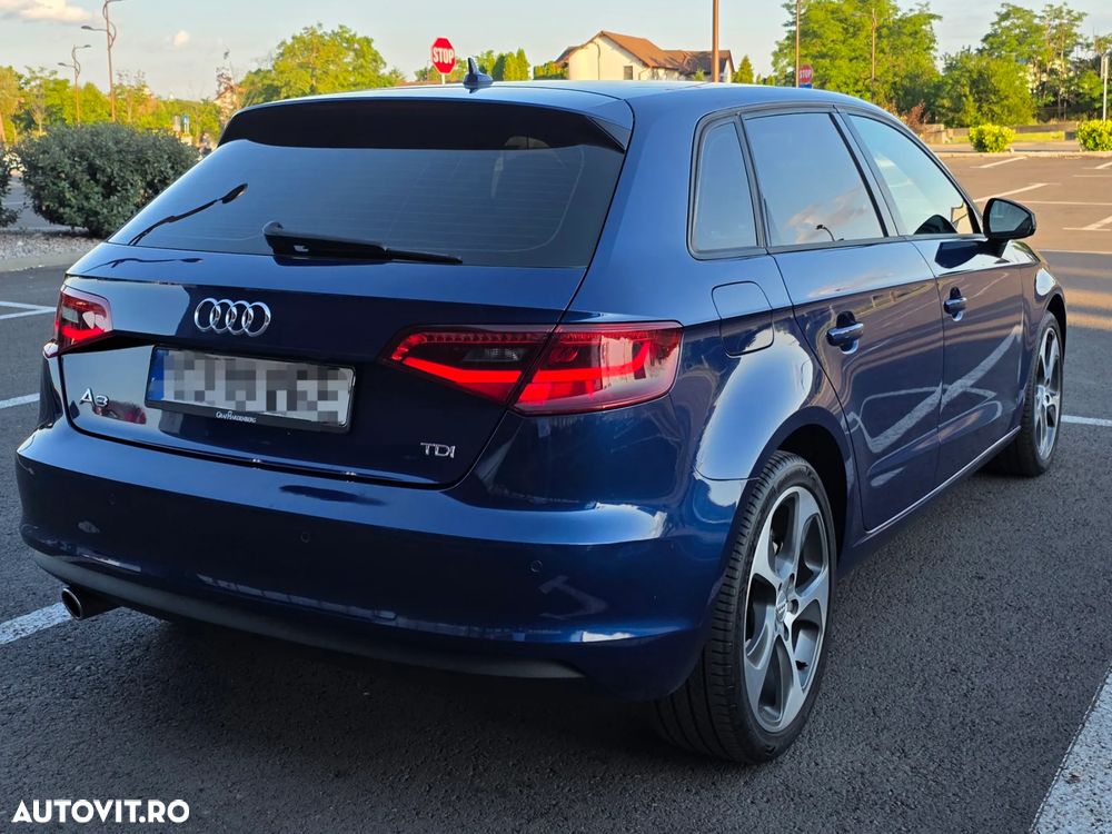 Audi A3 Sportback 1.6 TDI ultra Attraction - 3