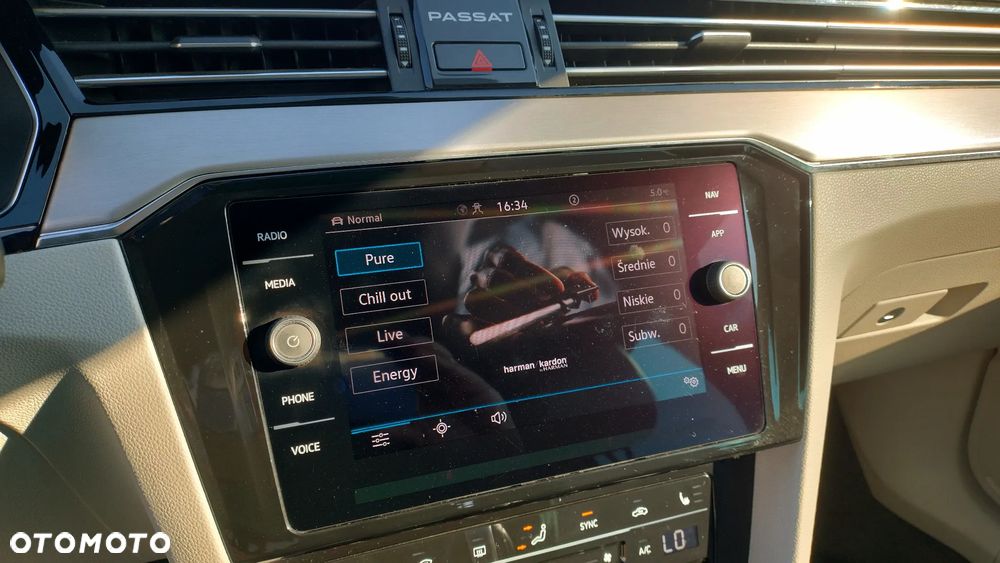 Volkswagen Passat 2.0 TDI 4Mot Elegance DSG - 20