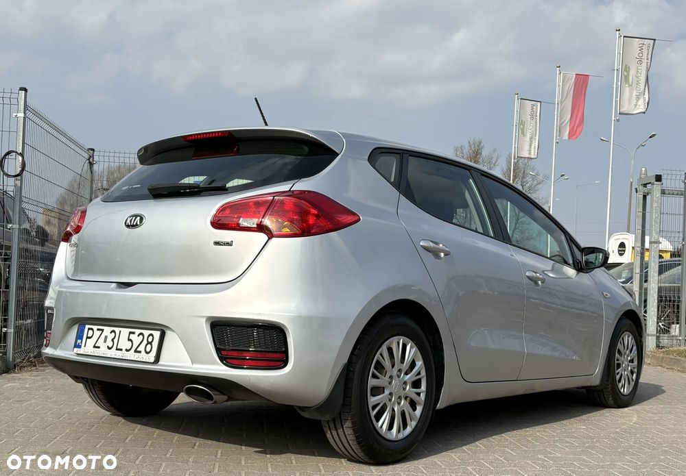 Kia Ceed 1.6 CRDi M - 8